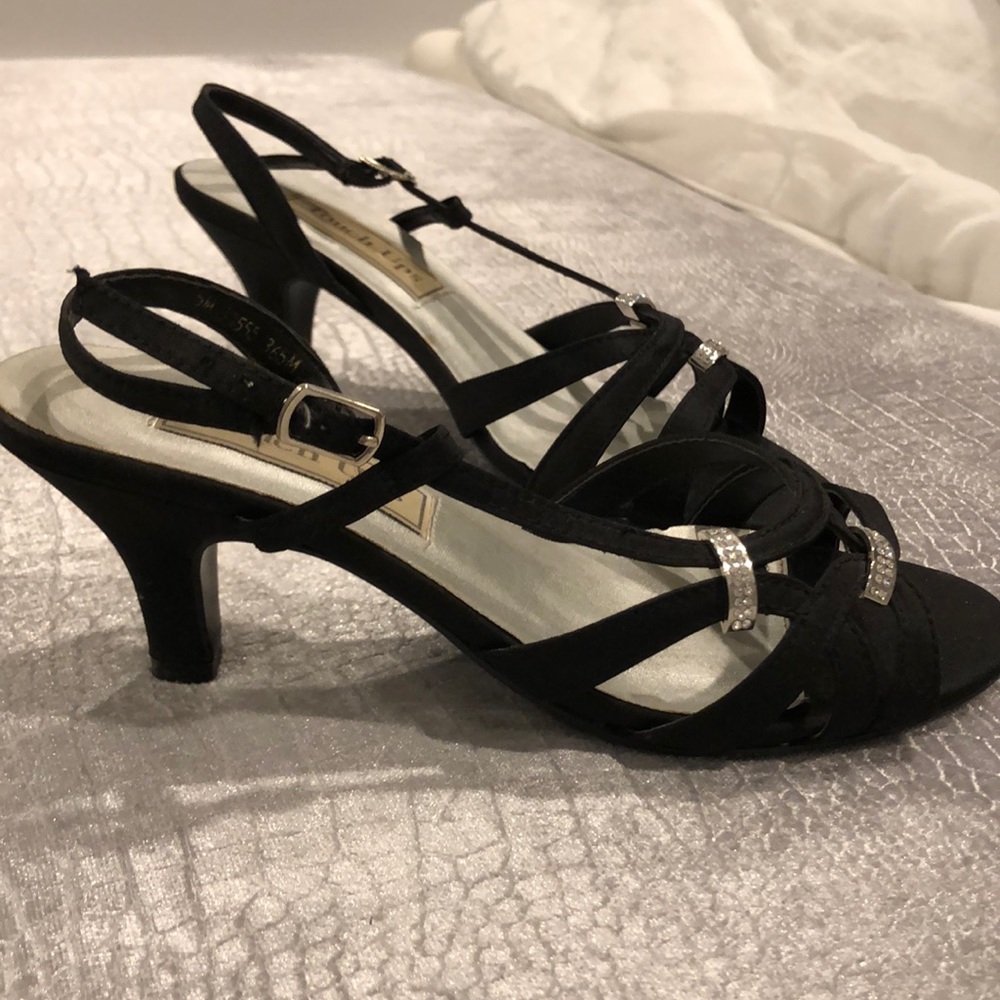 Girls shoes